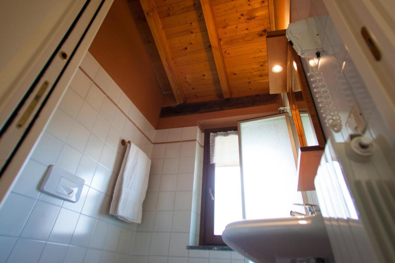 Relais Ca Nova Guest House Bogogno Εξωτερικό φωτογραφία